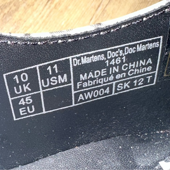 Dr. Martens 1461 Script White Oxford Leather Shoes - Picture 9 of 10